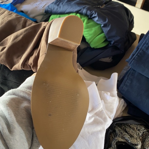 Boots - Picture 3 of 4